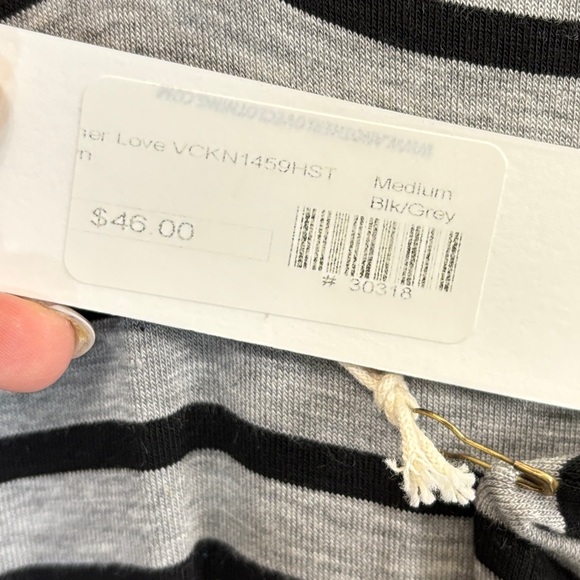 Another Love Black and Gray Relaxed Long Sleeve Tee - Picture 4 of 5